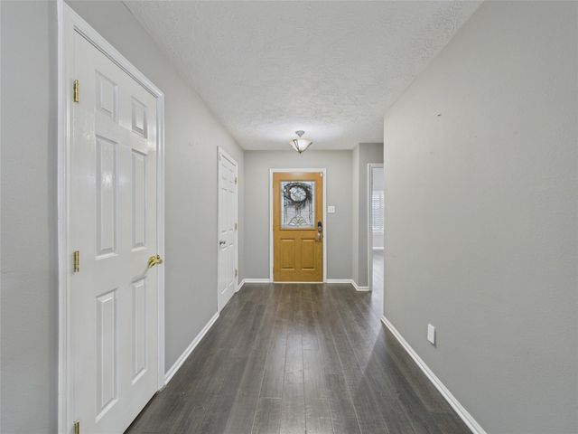 3718 Brookwood Drive, La Porte, TX 77571
