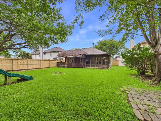 3718 Brookwood Drive, La Porte, TX 77571