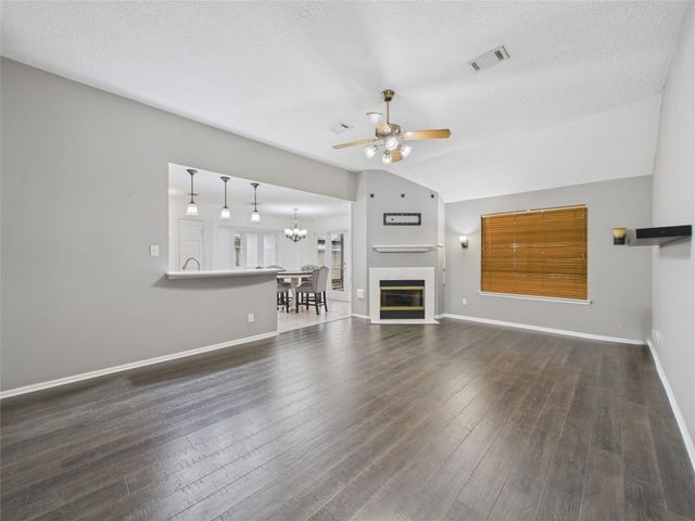 3718 Brookwood Drive, La Porte, TX 77571