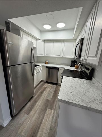 22302 VICK STREET 215, Punta Gorda, FL 33980