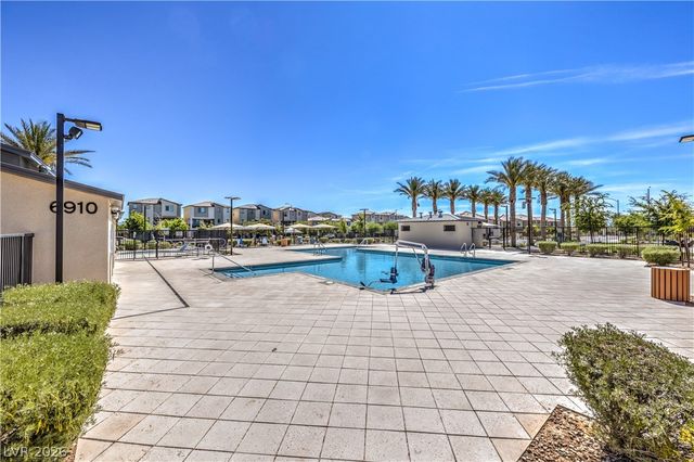 6816 Citron Mist Court, North Las Vegas, NV 89086