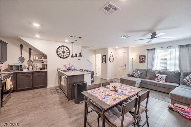 6816 Citron Mist Court, North Las Vegas, NV 89086