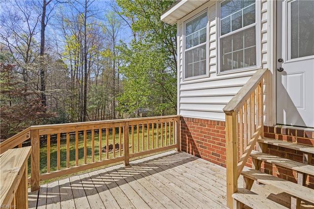 3720 Shackleton Ln, Williamsburg, VA 23188