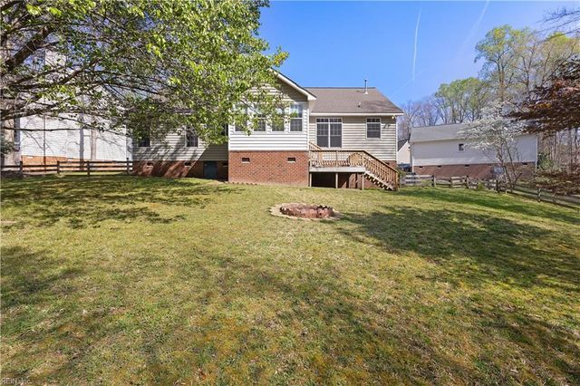 3720 Shackleton Ln, Williamsburg, VA 23188