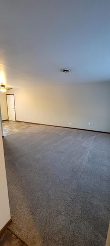 412 E Hamilton Avenue, Baudette, MN 56623