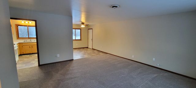 412 E Hamilton Avenue, Baudette, MN 56623