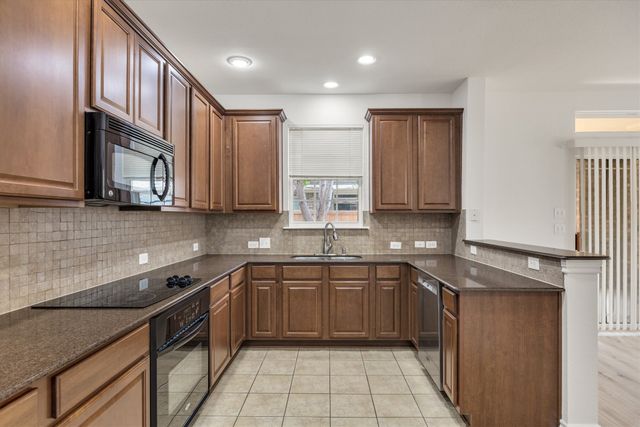 5824 Stone Mountain Road, The Colony, TX 75056