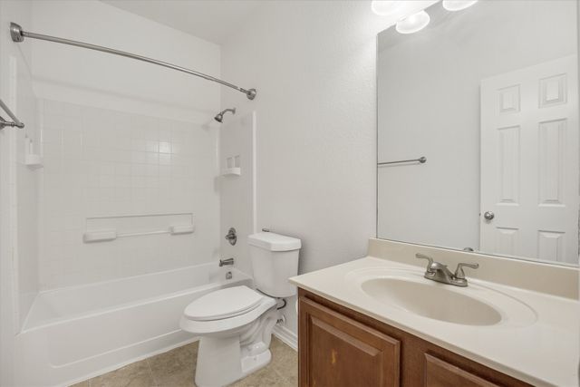 5824 Stone Mountain Road, The Colony, TX 75056