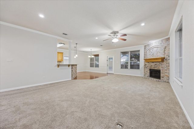 300 Brazos DR, Georgetown, TX 78628