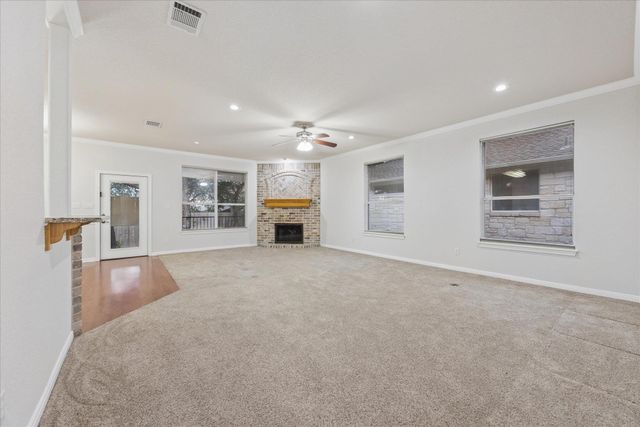300 Brazos DR, Georgetown, TX 78628