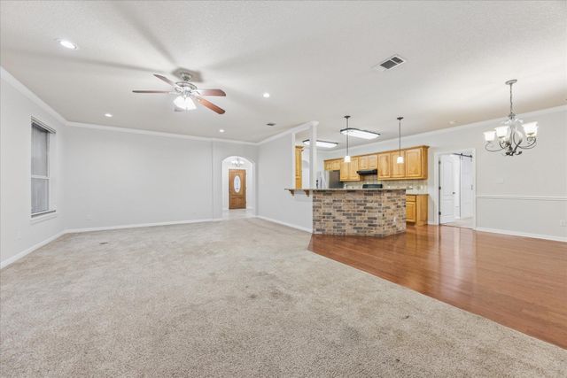 300 Brazos DR, Georgetown, TX 78628