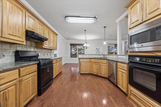 300 Brazos DR, Georgetown, TX 78628