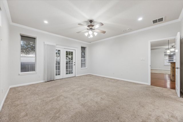 300 Brazos DR, Georgetown, TX 78628