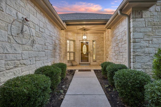 300 Brazos DR, Georgetown, TX 78628