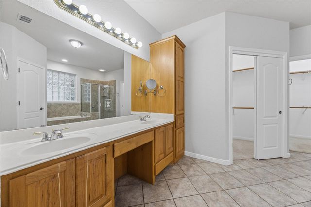 300 Brazos DR, Georgetown, TX 78628