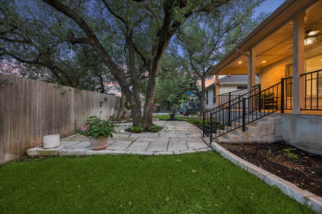 300 Brazos DR, Georgetown, TX 78628