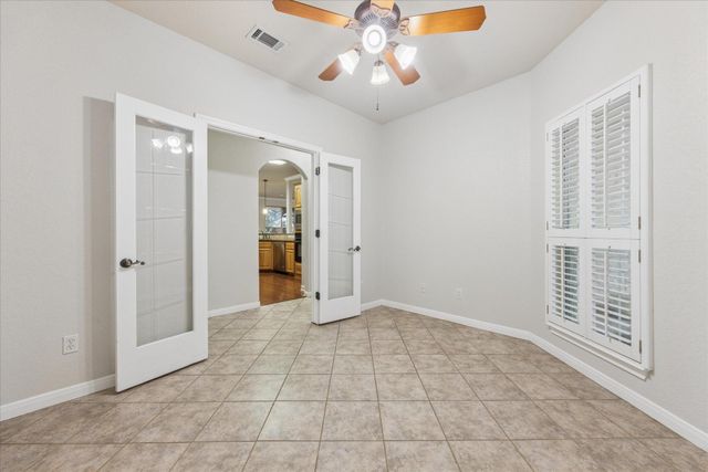 300 Brazos DR, Georgetown, TX 78628