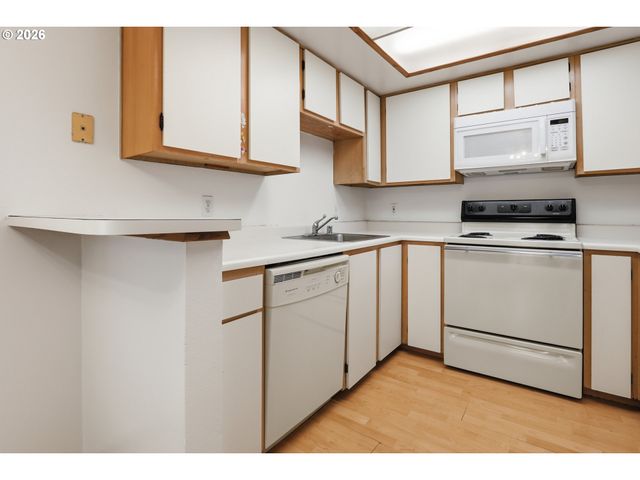 1408 Ne 72ND St 2, Vancouver, WA 98665