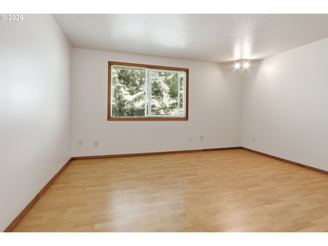 1408 Ne 72ND St 2, Vancouver, WA 98665