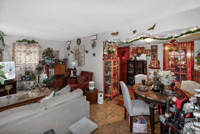 3031 W Capitol DRIVE, Milwaukee, WI 53216