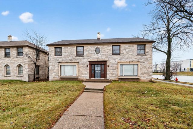 3031 W Capitol DRIVE, Milwaukee, WI 53216
