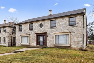 3031 W Capitol DRIVE, Milwaukee, WI 53216