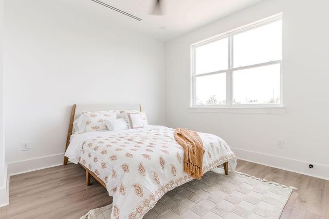 5705 Dolores Street B, Houston, TX 77057