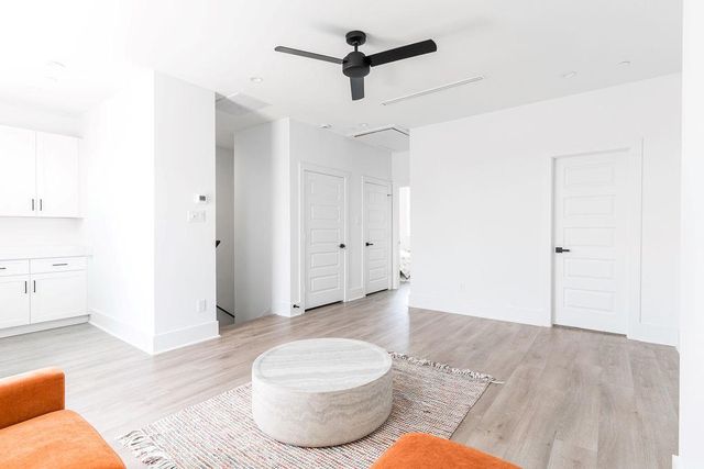 5705 Dolores Street B, Houston, TX 77057