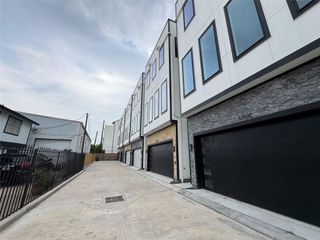 5705 Dolores Street B, Houston, TX 77057