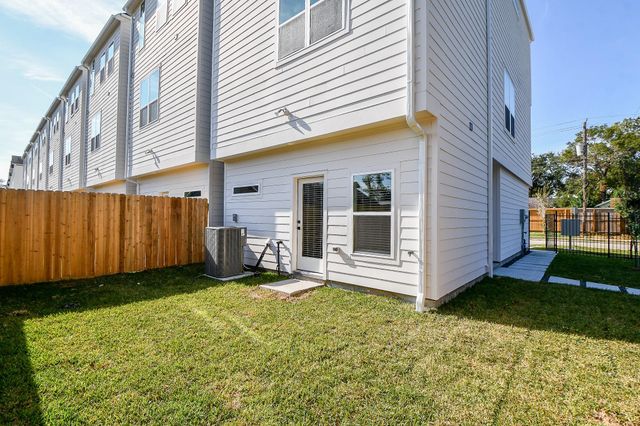 4918 Brinkman, Houston, TX 77018