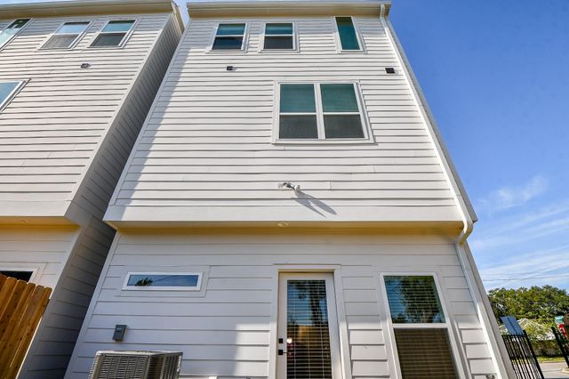 4918 Brinkman, Houston, TX 77018