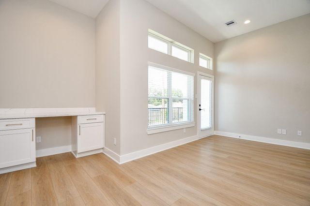 4918 Brinkman, Houston, TX 77018