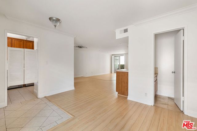 1000 S Westgate Avenue 312, Los Angeles, CA 90049