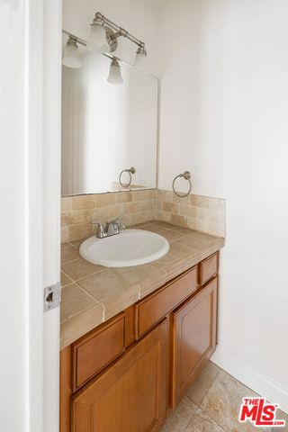 1000 S Westgate Avenue 312, Los Angeles, CA 90049