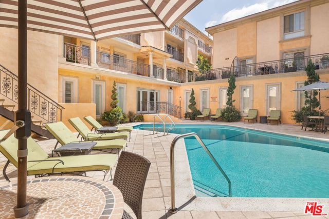 1000 S Westgate Avenue 312, Los Angeles, CA 90049
