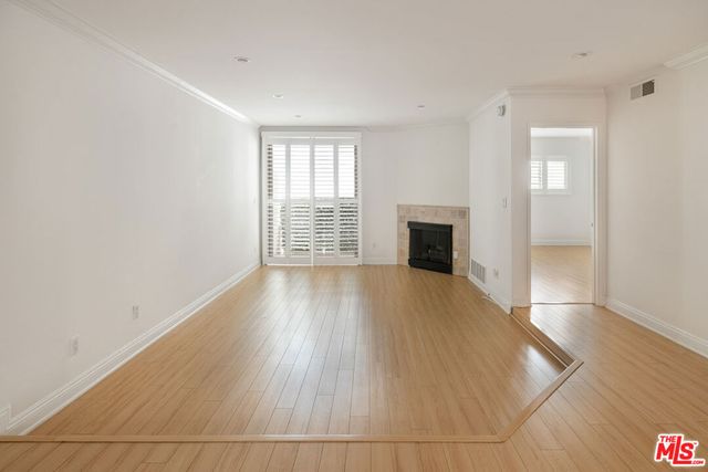 1000 S Westgate Avenue 312, Los Angeles, CA 90049