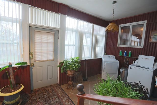 60 Aetna, Somerset, MA 02726