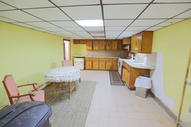 60 Aetna, Somerset, MA 02726