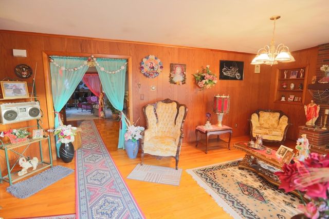 60 Aetna, Somerset, MA 02726