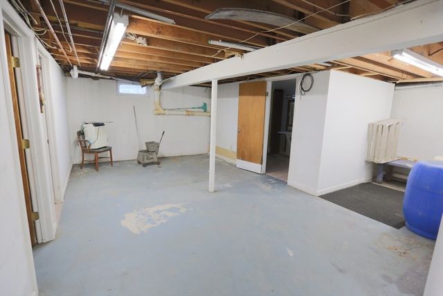 60 Aetna, Somerset, MA 02726