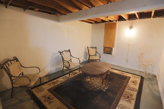 60 Aetna, Somerset, MA 02726