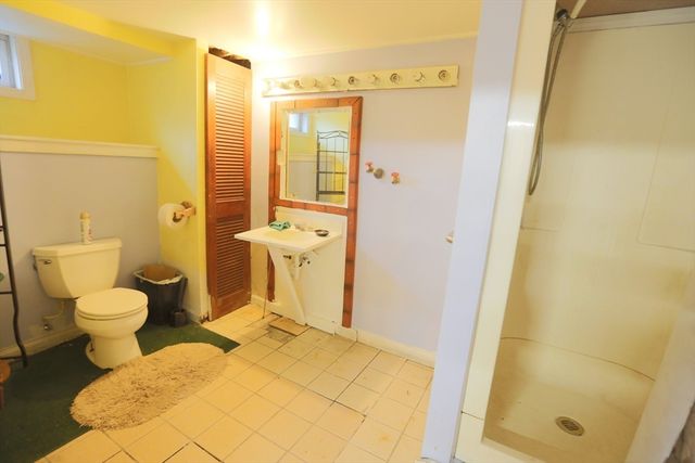 60 Aetna, Somerset, MA 02726