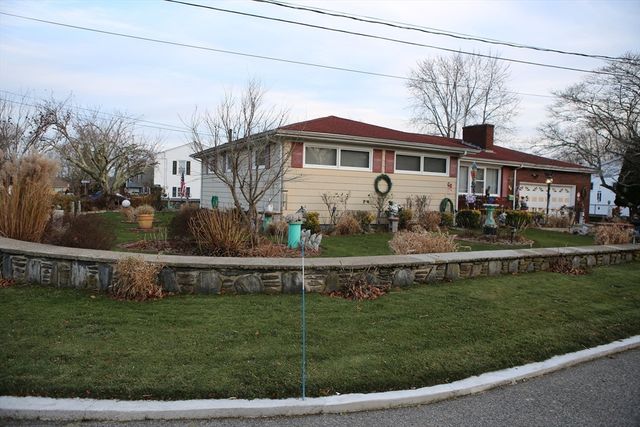 60 Aetna, Somerset, MA 02726