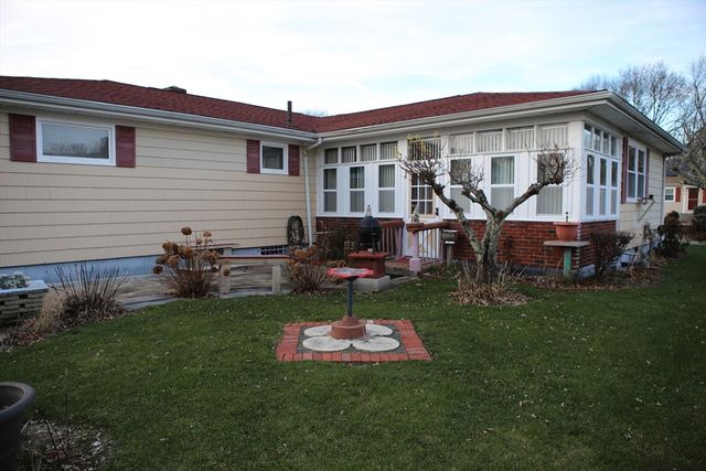 60 Aetna, Somerset, MA 02726