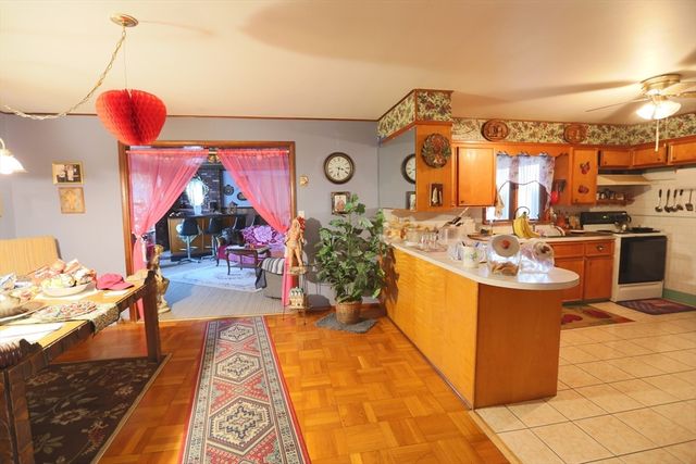 60 Aetna, Somerset, MA 02726