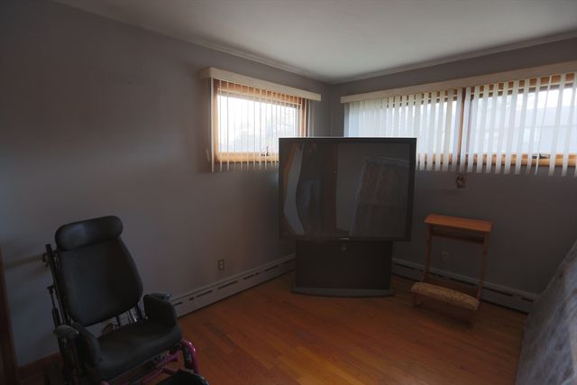 60 Aetna, Somerset, MA 02726