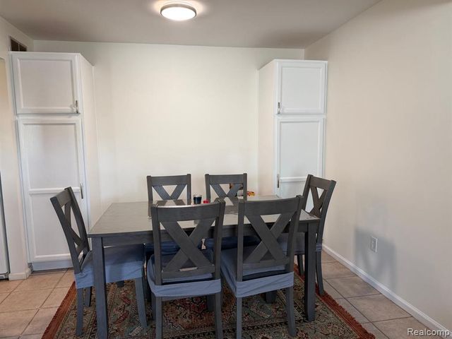 6905 Harvard Lane, Canton, MI 48187