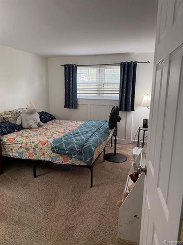 6905 Harvard Lane, Canton, MI 48187