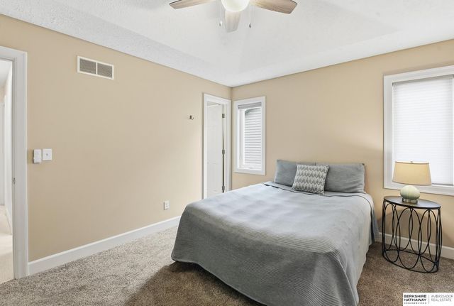15409 Summerwood Drive, Omaha, NE 68137