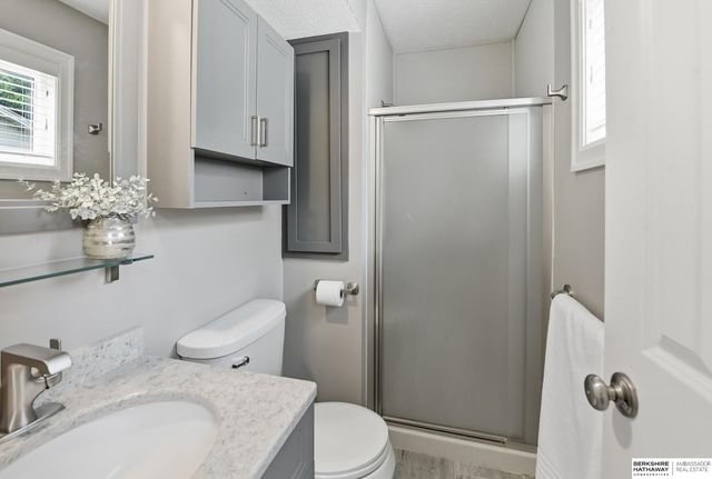 15409 Summerwood Drive, Omaha, NE 68137
